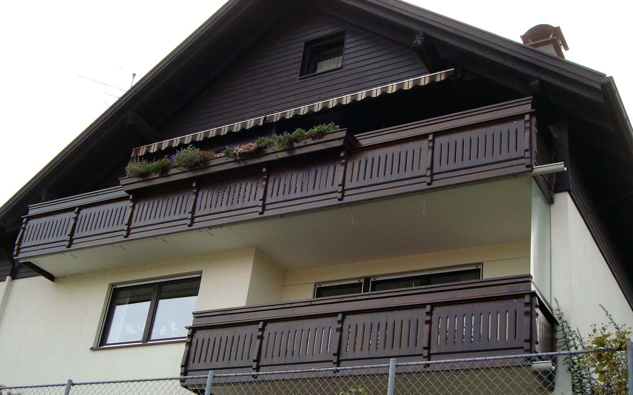 Holzbalkon 09