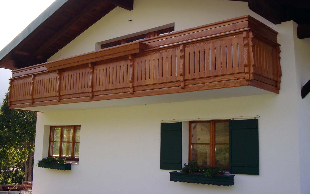Holzbalkon 11